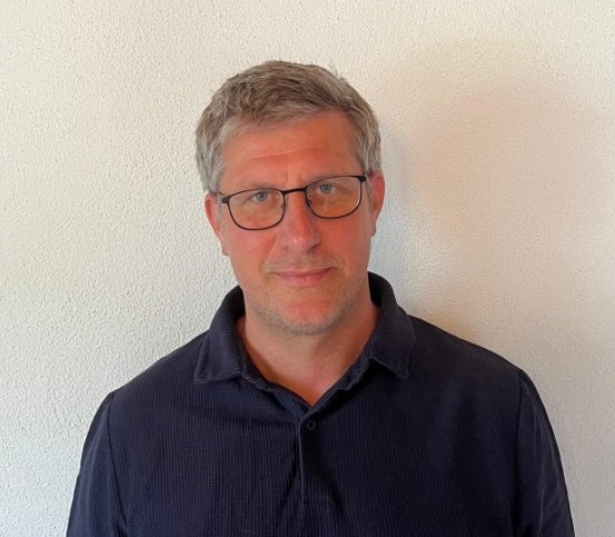 Porträt von Peter Larsen